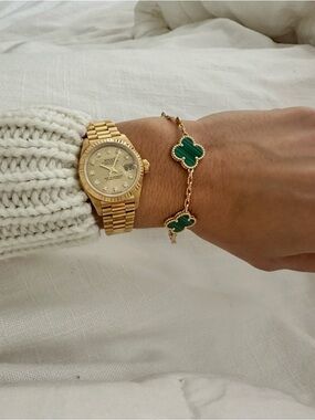 Van Cleef Arpels Malachite 5 Motif Alhambra Bracelet
